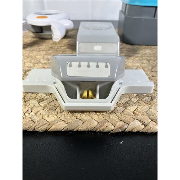 Lot of 5 Scrap Book Paper Punches Hole Punch Scrapbooking Arts And Crafts - Picture 3 of 11